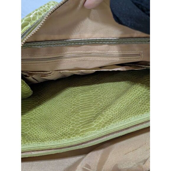 Unbranded Women's Green Snake Skin Embossed Multi Pocket Carry-on Bag New Withou - Picture 6 of 8